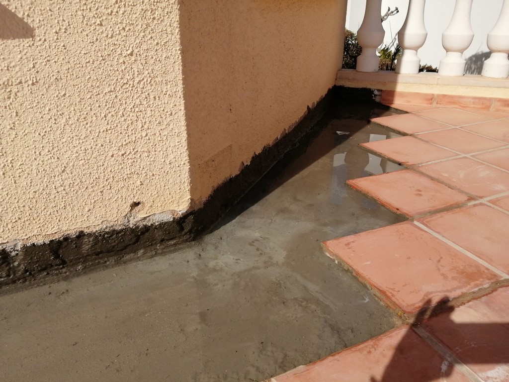 aislamiento de paredes y techos insulation of walls and ceilings